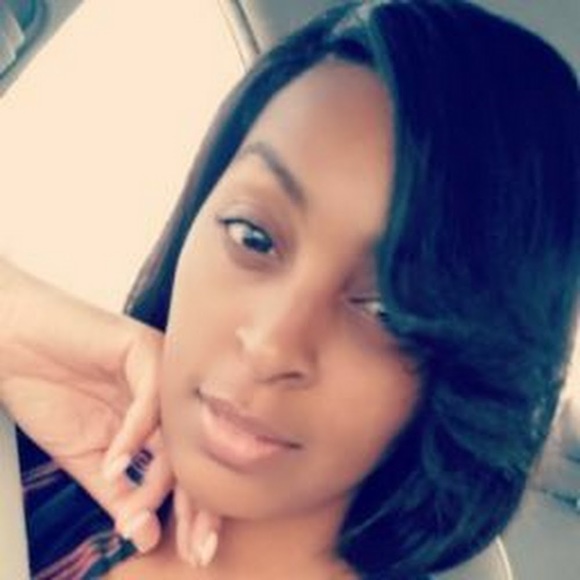 Meet your Posher, Briana - Picture 1 of 1